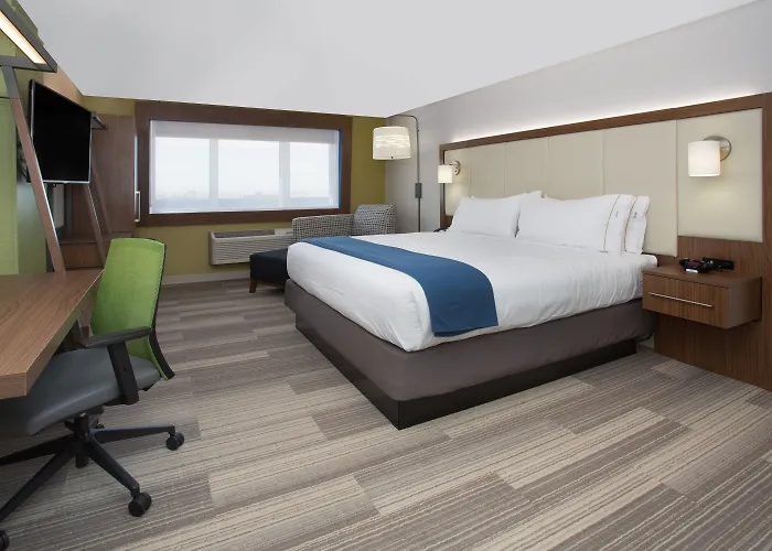 Holiday Inn Express & Suites Santa Ana - Orange County By Ihg