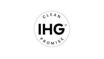 Express & - Orange County By Ihg Hotel Santa Ana