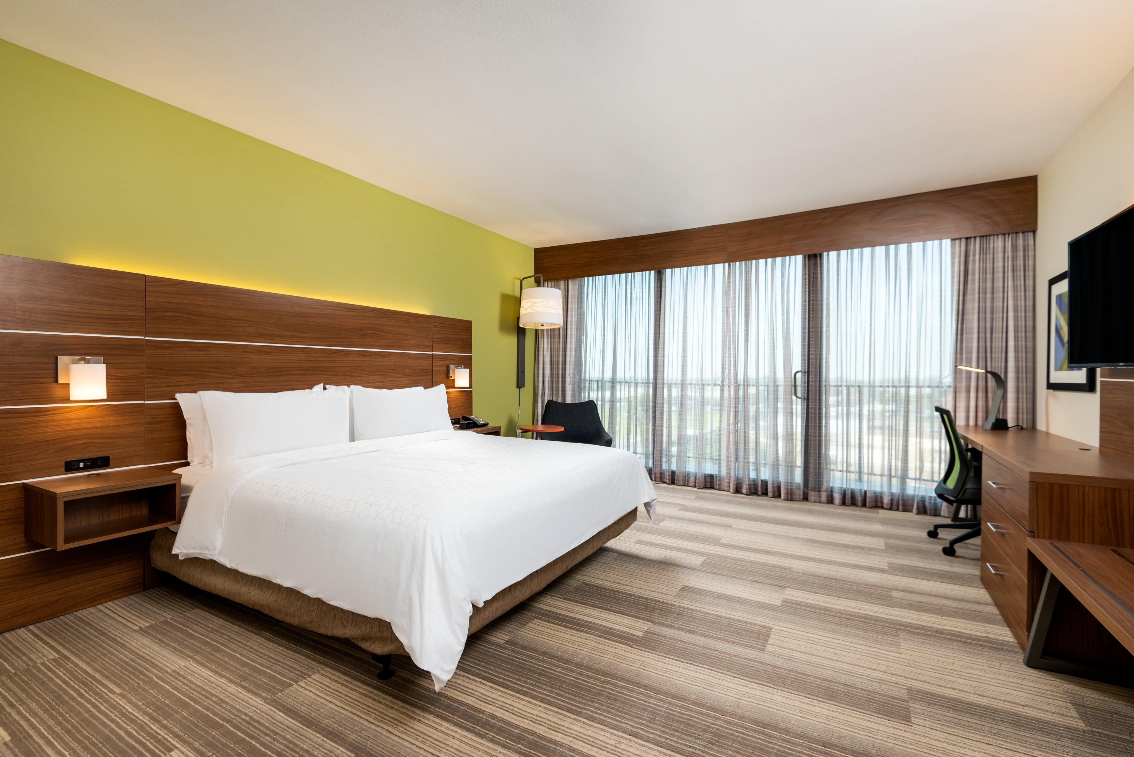 Express & - Orange County By Ihg Hotel