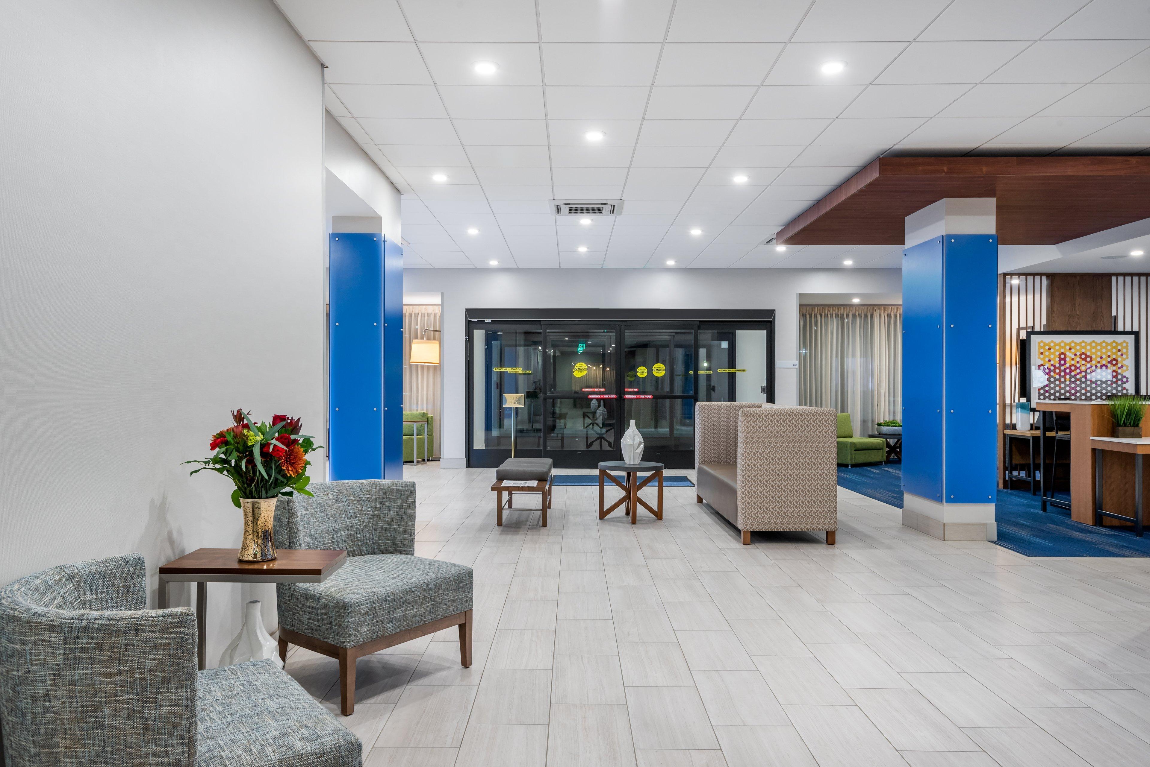 Hotel Express & - Orange County By Ihg