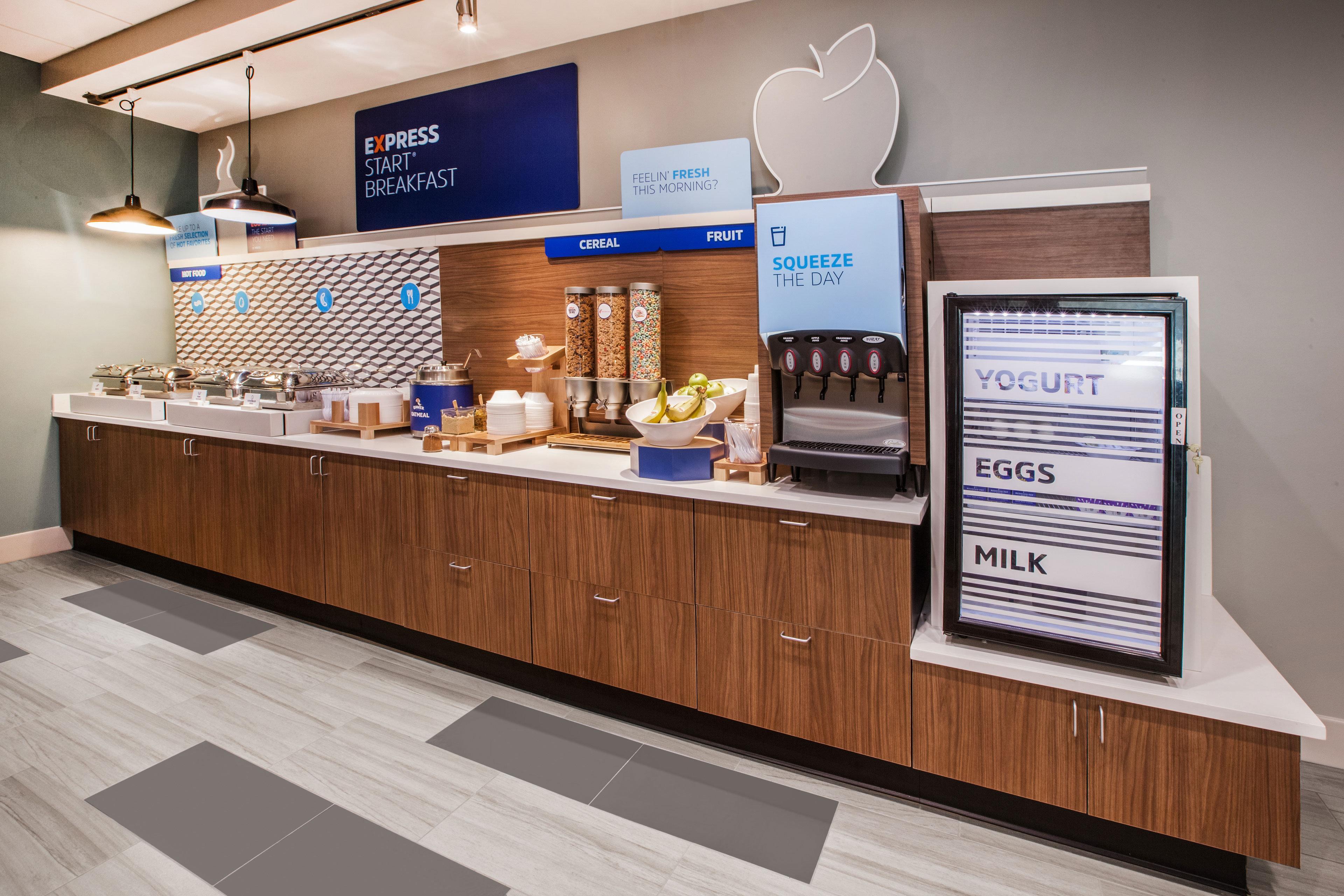 Hotel Express & - Orange County By Ihg 3*
