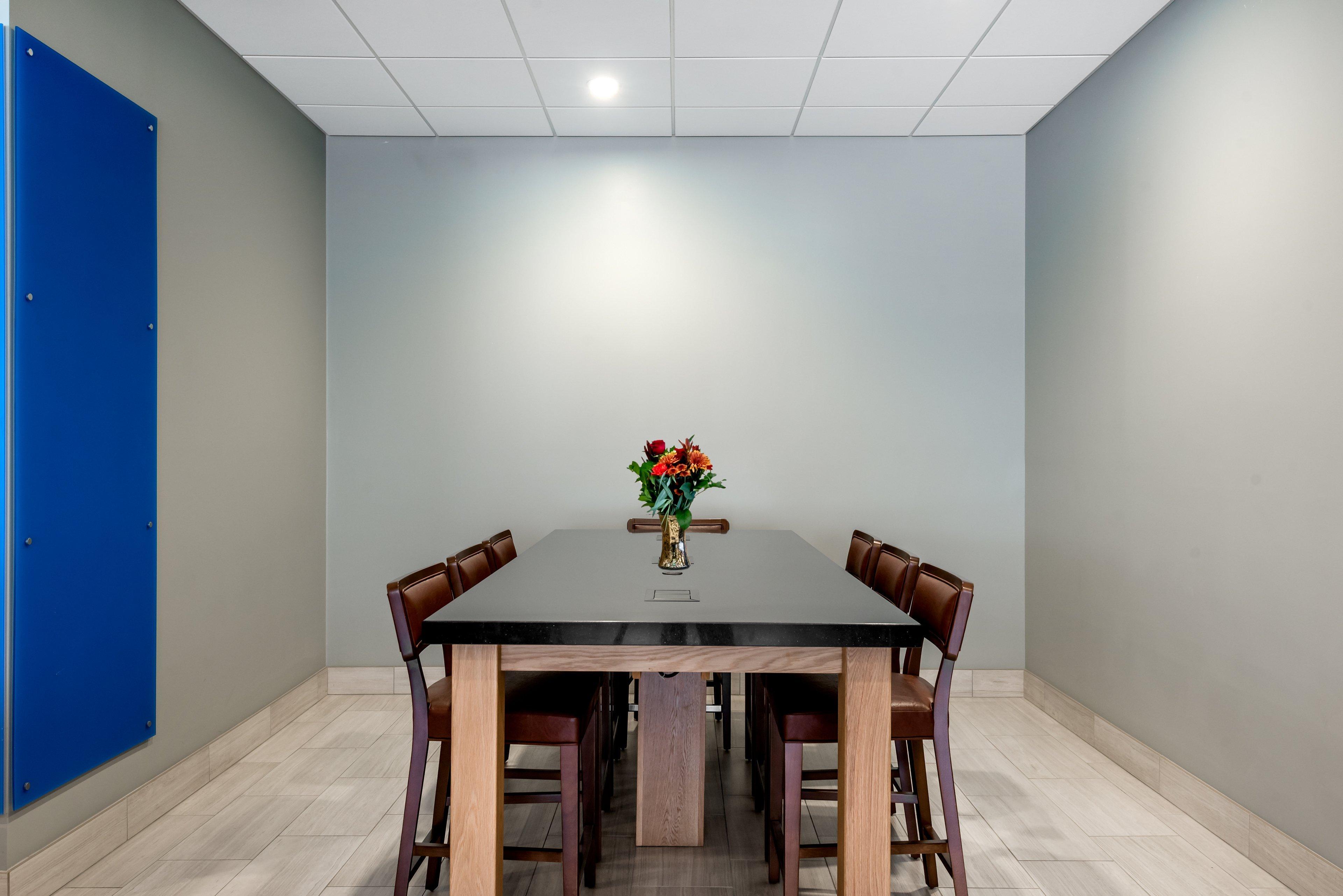 Express & - Orange County By Ihg 3*