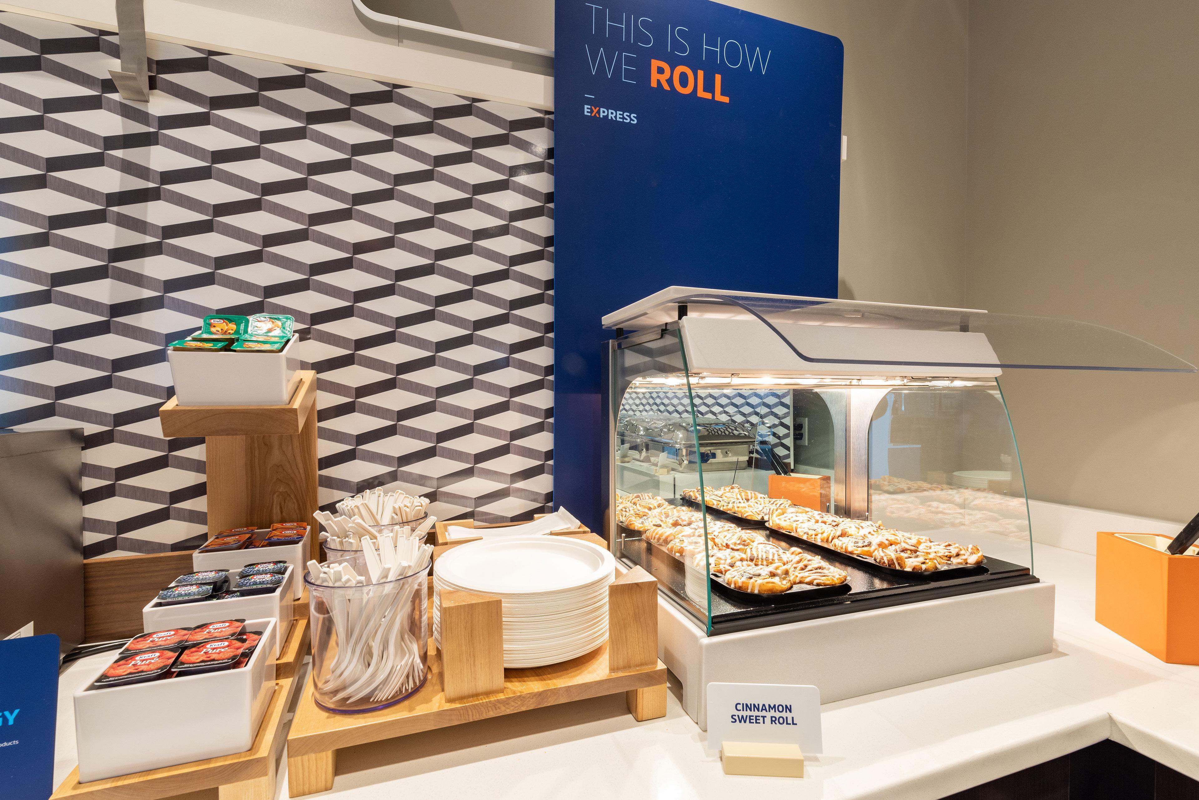 Express & - Orange County By Ihg 3*